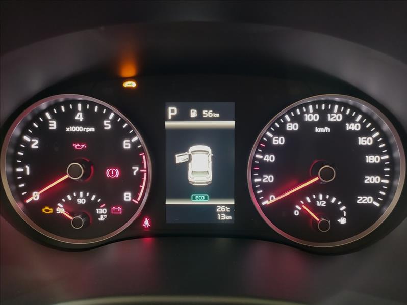 KIA STONIC - 13
