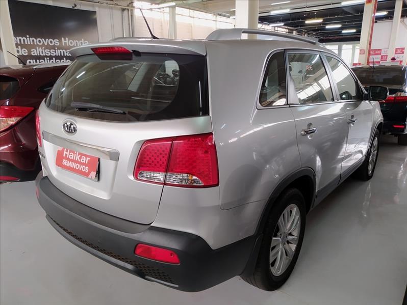 KIA SORENTO - 4