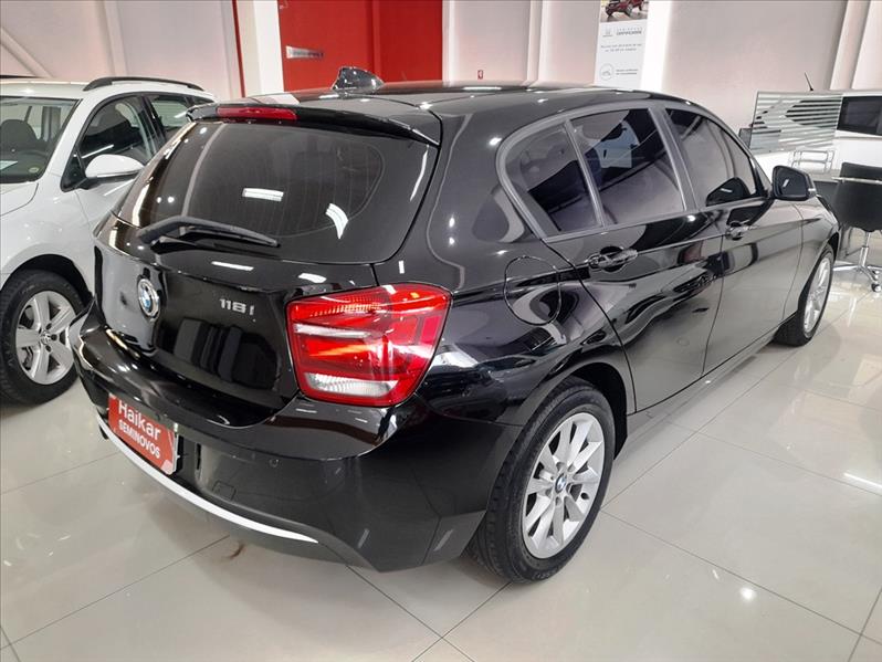 BMW 118I - 4