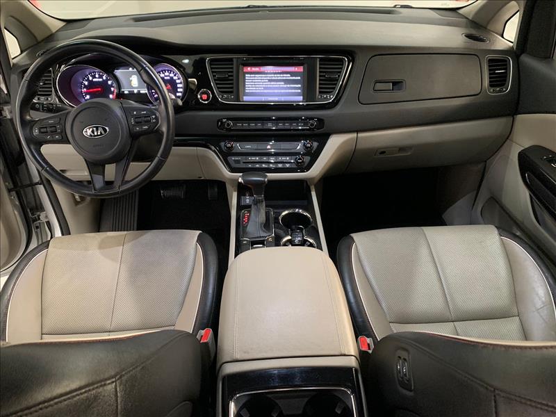 KIA CARNIVAL - 11