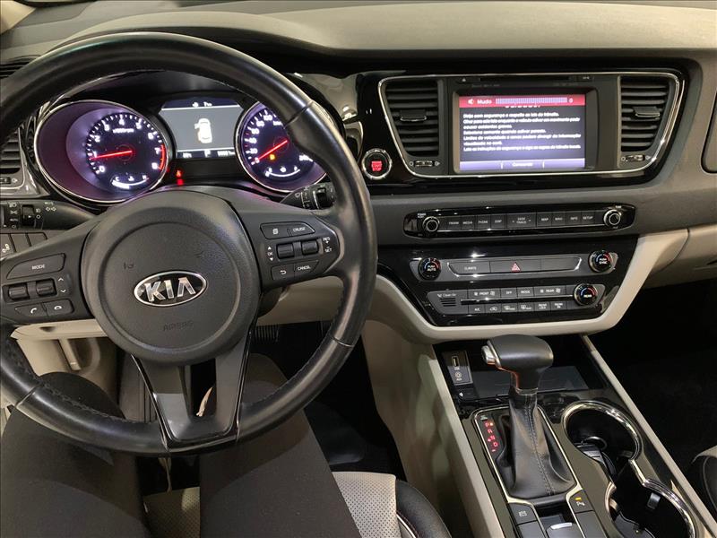 KIA CARNIVAL - 13