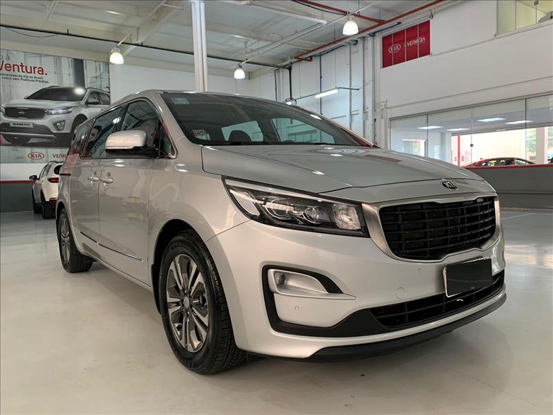 KIA CARNIVAL - 3