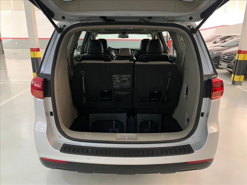 KIA CARNIVAL - 7