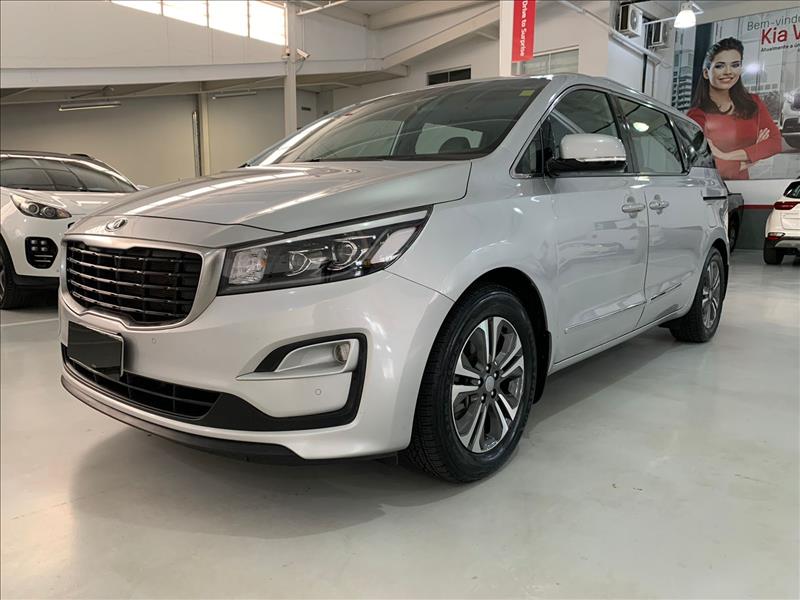 KIA CARNIVAL - 1