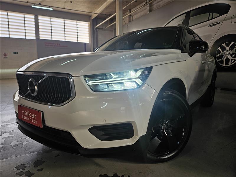 2.0 T5 Momentum AWD Geartronic