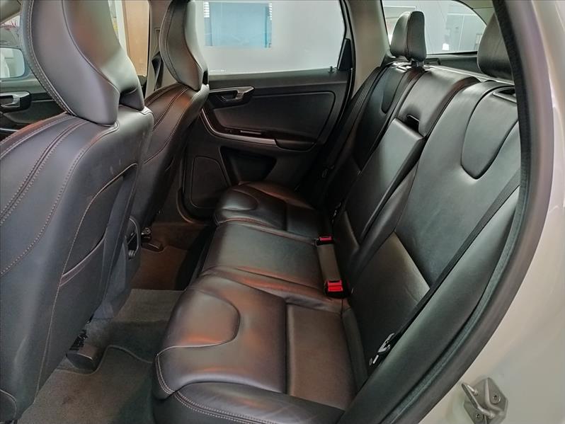 VOLVO XC60 - 7
