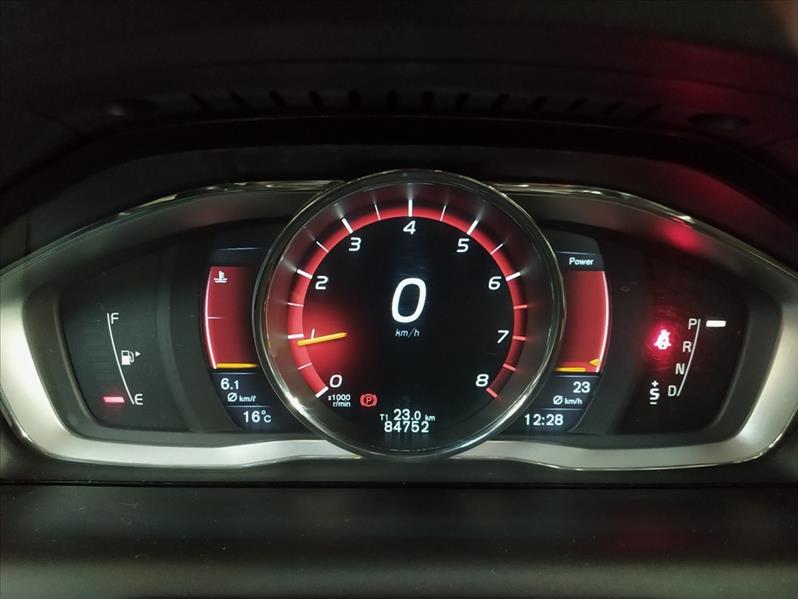 VOLVO XC60 - 13