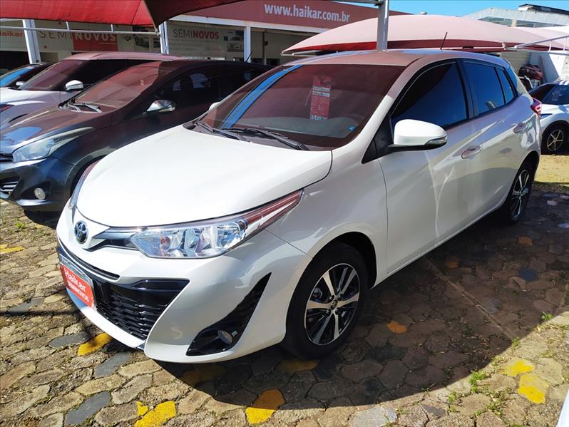 TOYOTA YARIS - 1