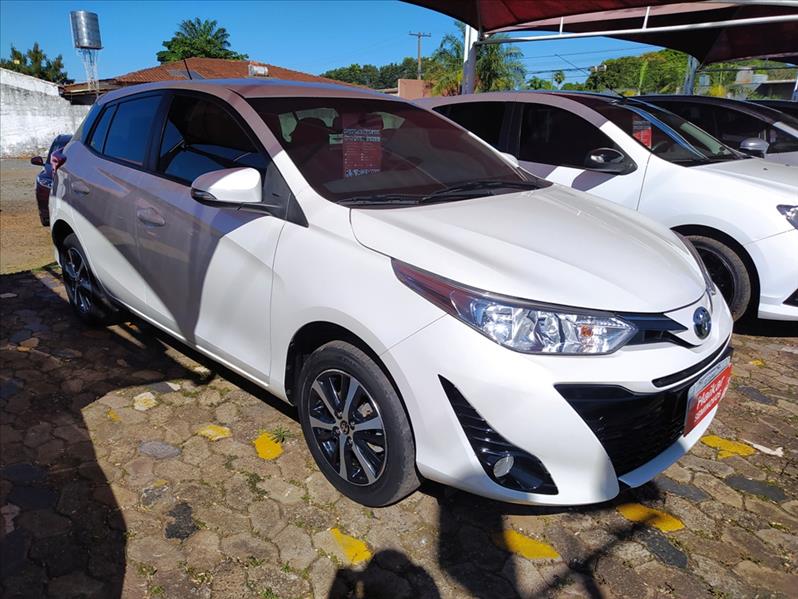 TOYOTA YARIS - 3