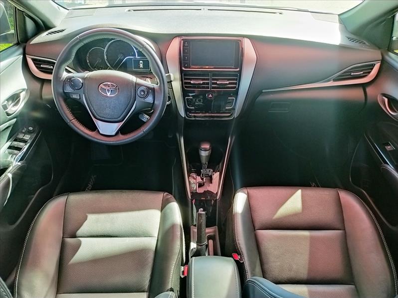 TOYOTA YARIS - 7