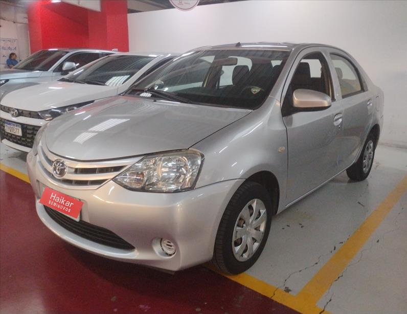 1.5 X Sedan 16V