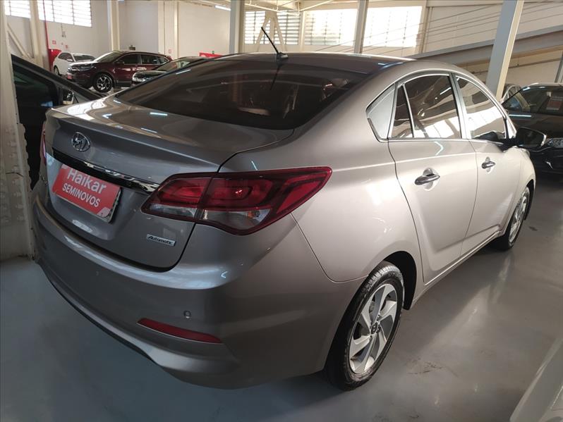 HYUNDAI HB20S - 4