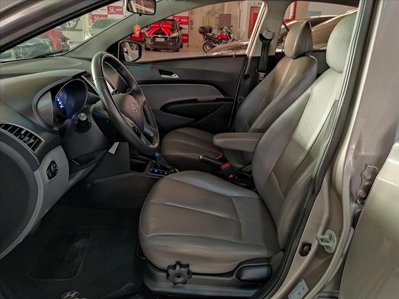 HYUNDAI HB20S - 8