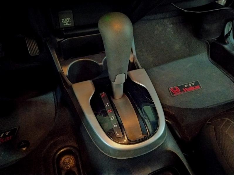 HONDA FIT - 10