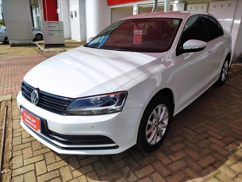VOLKSWAGEN JETTA - 1