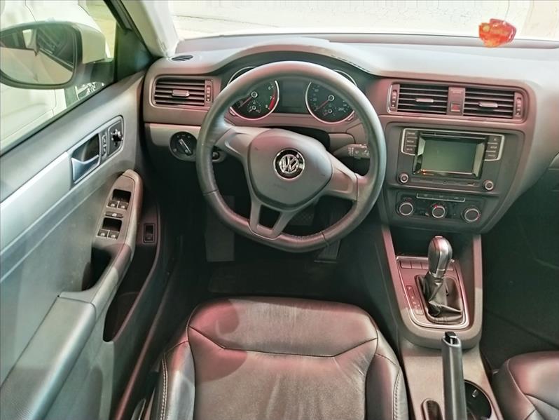 VOLKSWAGEN JETTA - 7