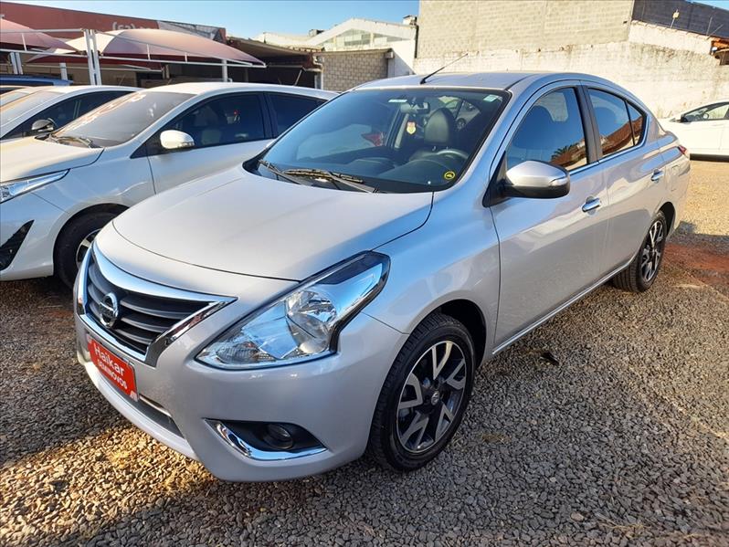 NISSAN VERSA - 1