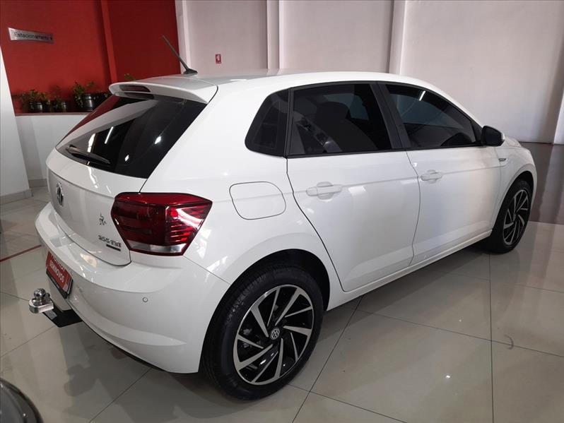 VOLKSWAGEN POLO - 4