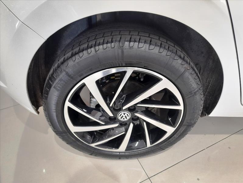 VOLKSWAGEN POLO - 12
