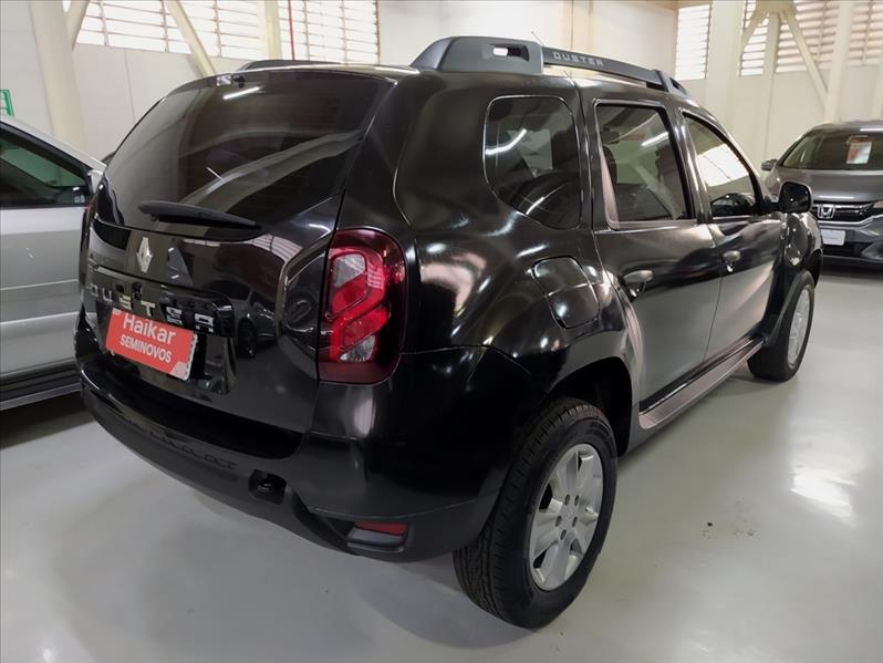 RENAULT DUSTER - 4