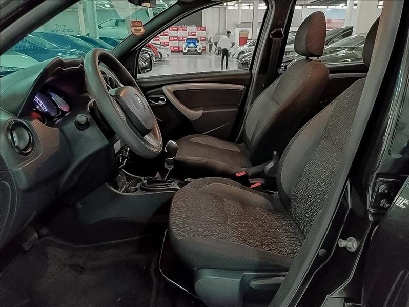 RENAULT DUSTER - 8