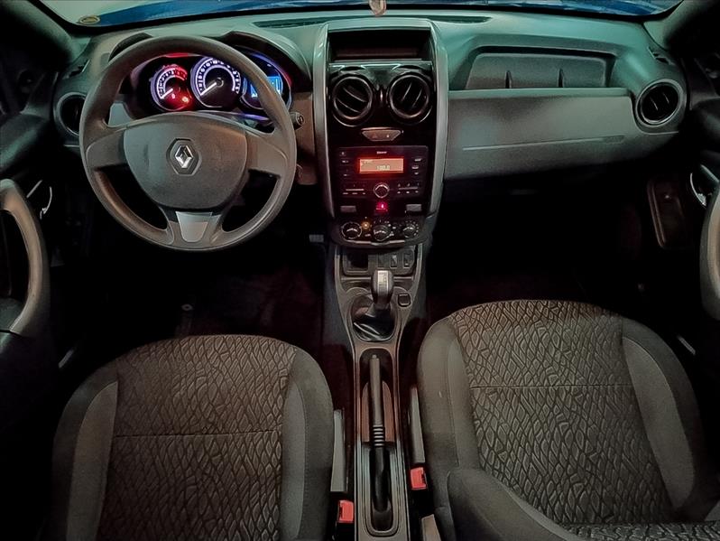 RENAULT DUSTER - 9