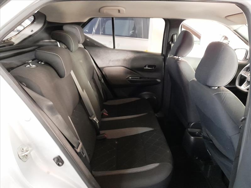 NISSAN KICKS - 4