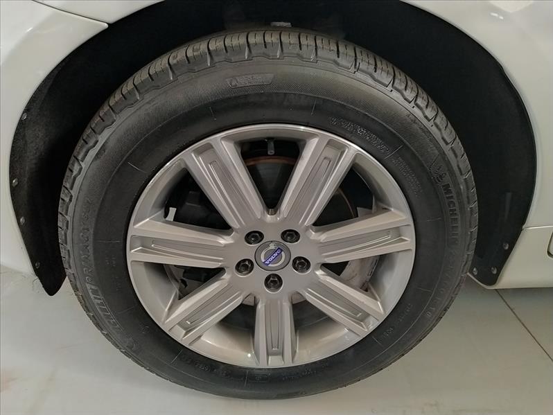 VOLVO XC60 - 16