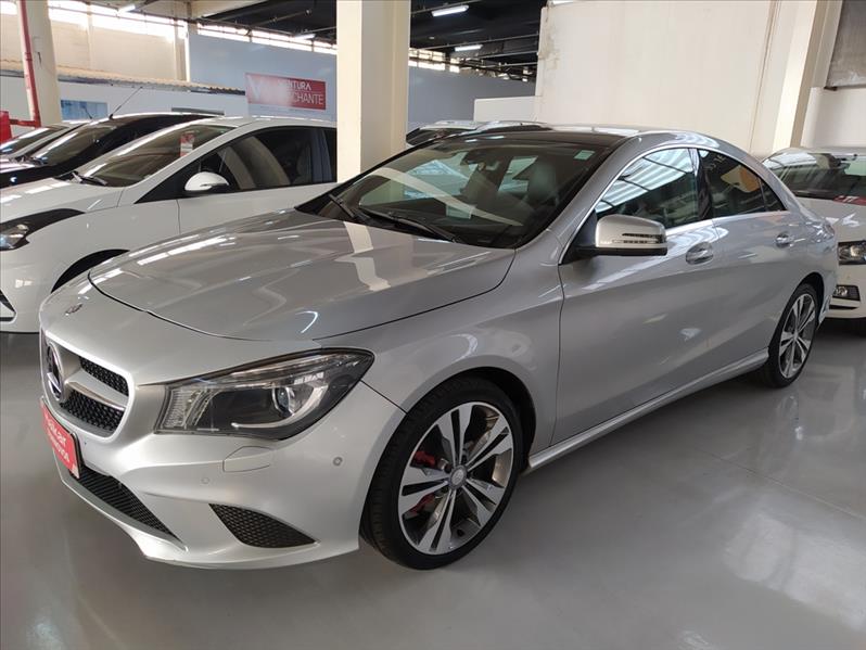 MERCEDES-BENZ CLA 200 - 1