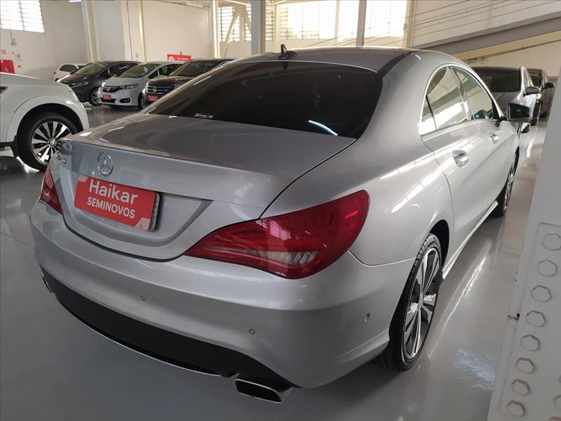 MERCEDES-BENZ CLA 200 - 4