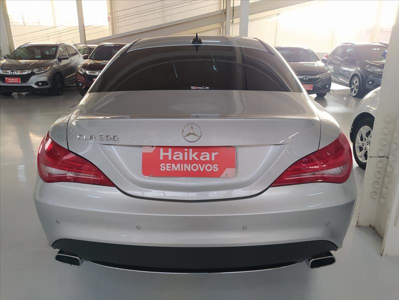MERCEDES-BENZ CLA 200 - 5