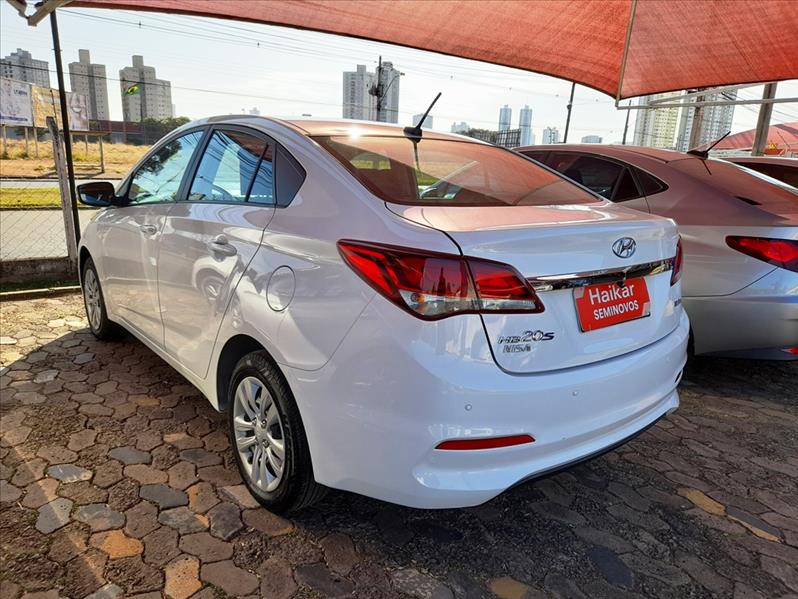 HYUNDAI HB20S - 5