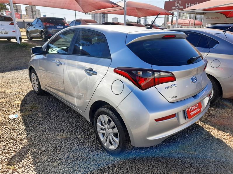 HYUNDAI HB20 - 5