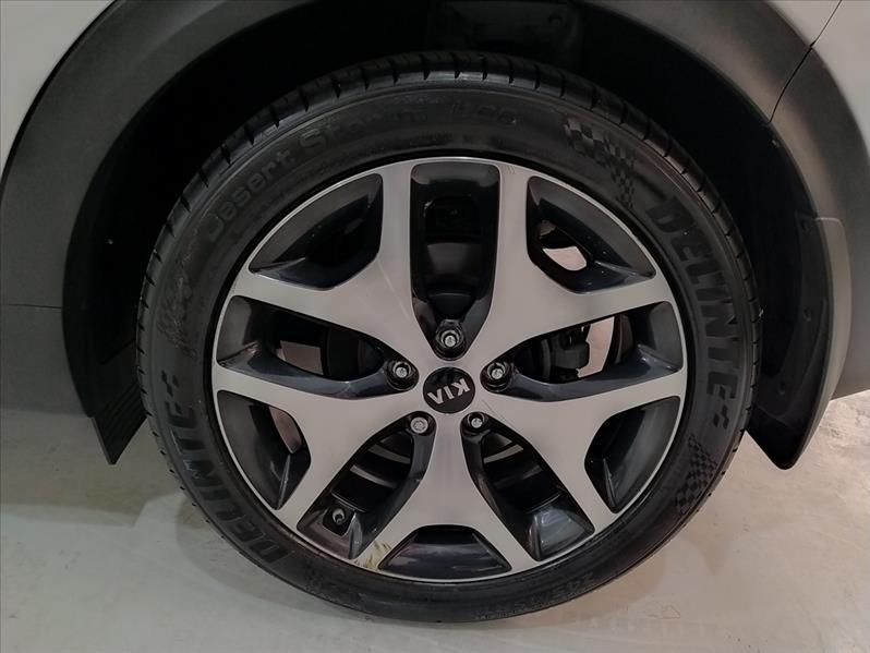 KIA SPORTAGE - 16