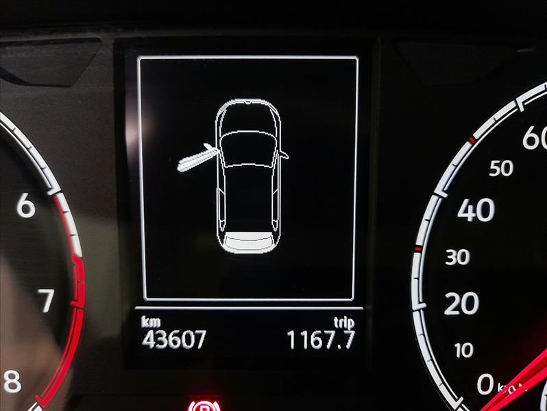 VOLKSWAGEN POLO - 10