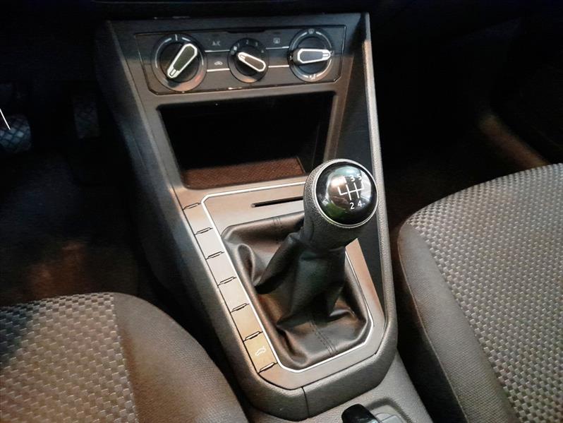 VOLKSWAGEN POLO - 11