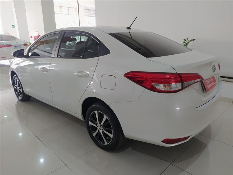 TOYOTA YARIS - 6