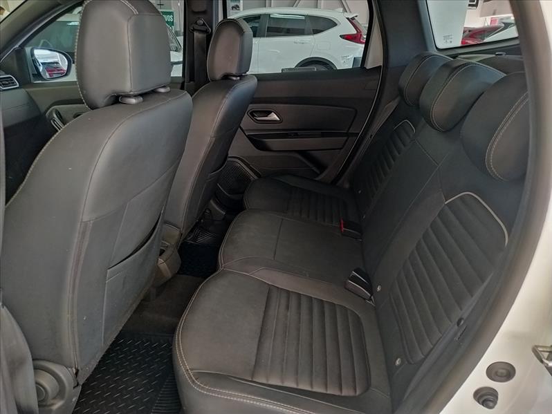RENAULT DUSTER - 7
