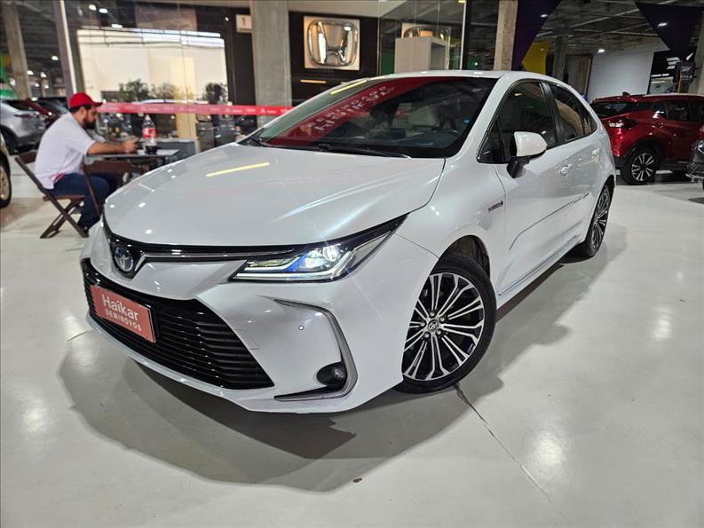 1.8 VVT-I Hybrid Altis Premium