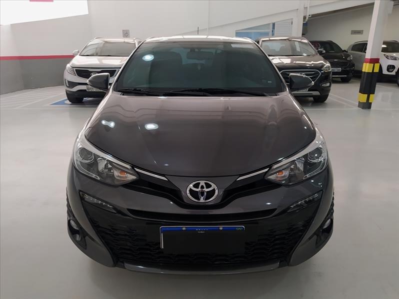 TOYOTA YARIS - 2