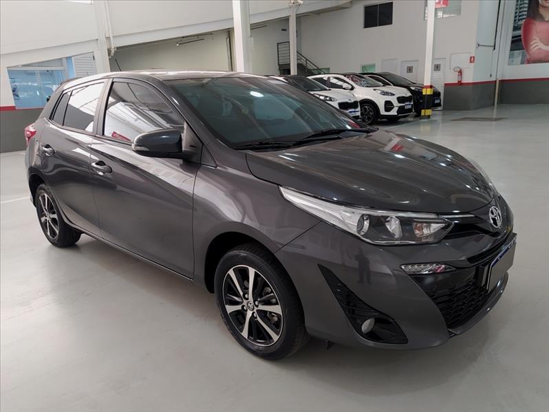 TOYOTA YARIS - 3