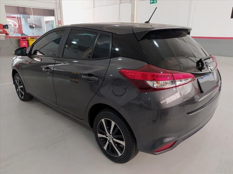 TOYOTA YARIS - 6