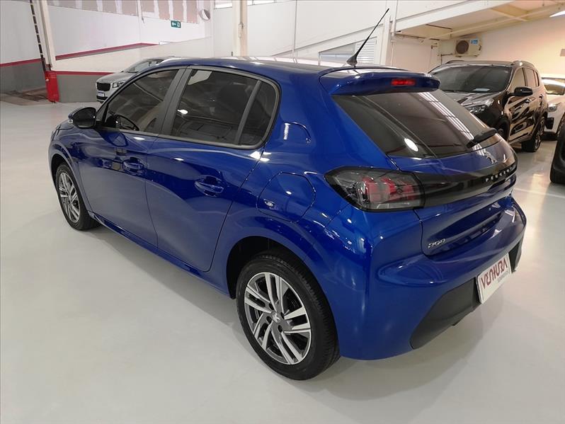 PEUGEOT 208 - 6