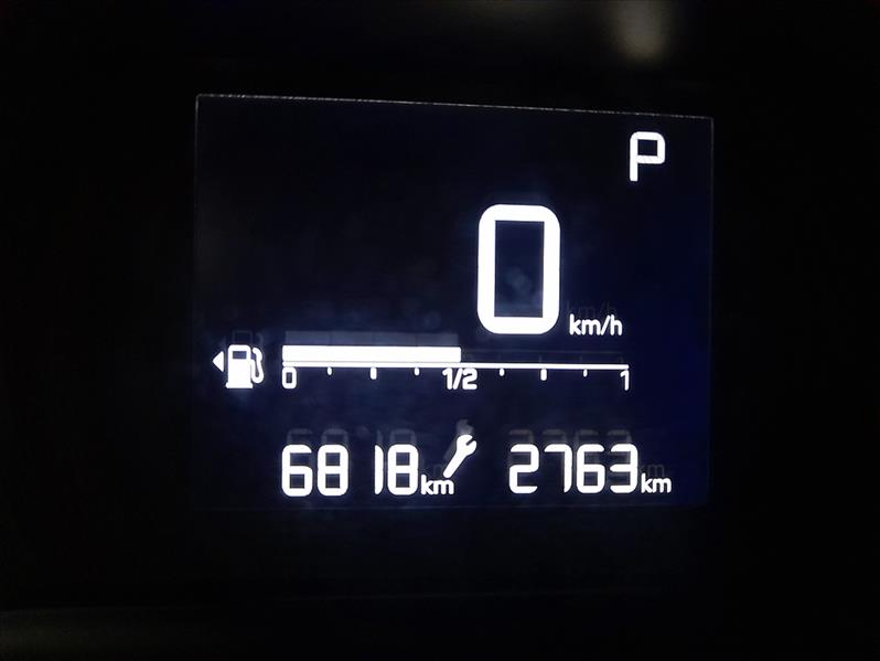 PEUGEOT 208 - 12