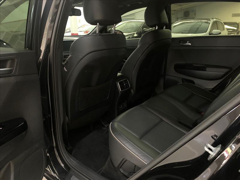 KIA SPORTAGE - 8