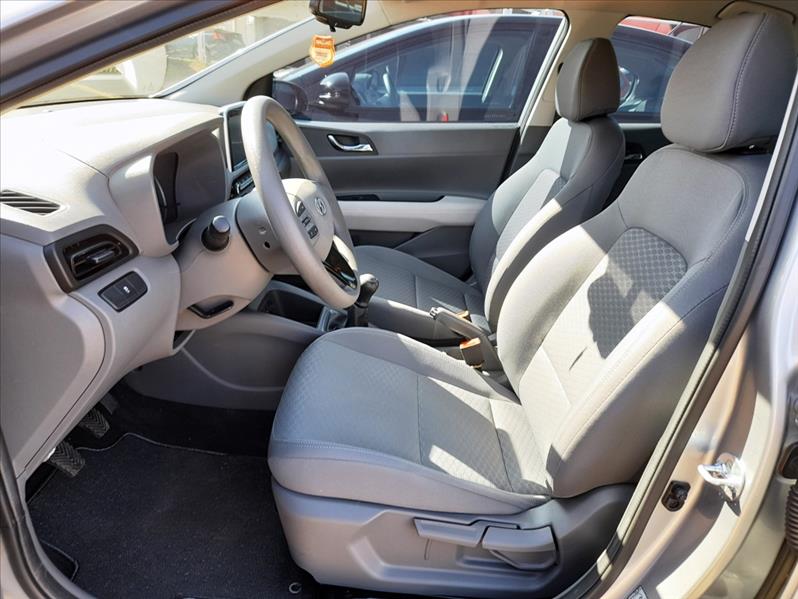 HYUNDAI HB20S - 6