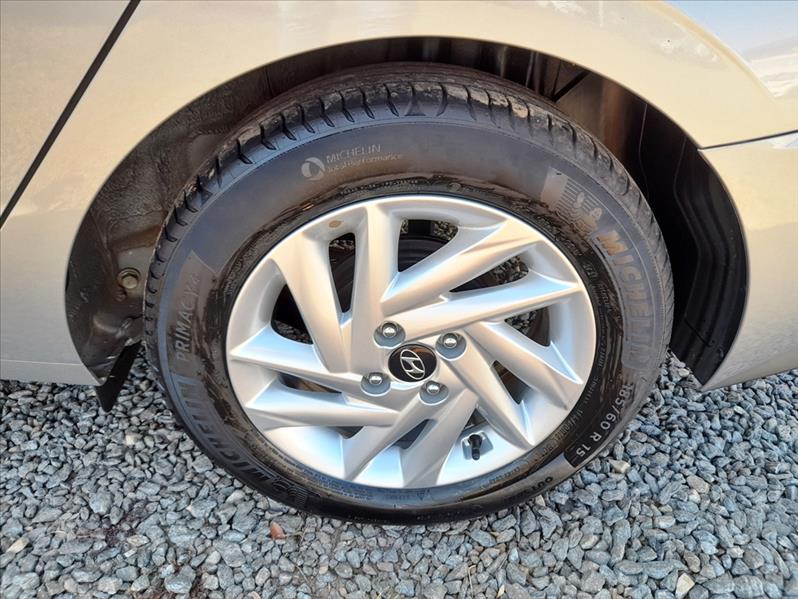 HYUNDAI HB20S - 10