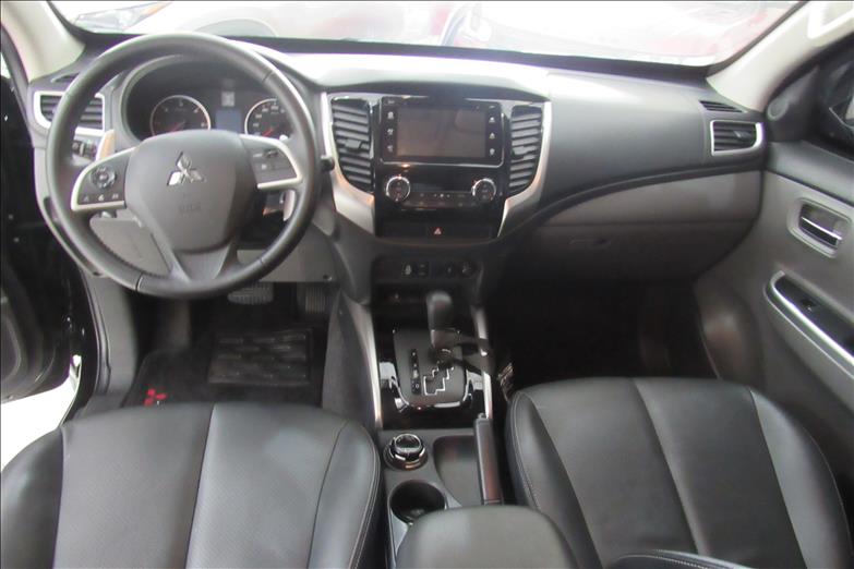 MITSUBISHI L200 TRITON 2.4 16V Turbo Sport HPE TOP CD 4X4