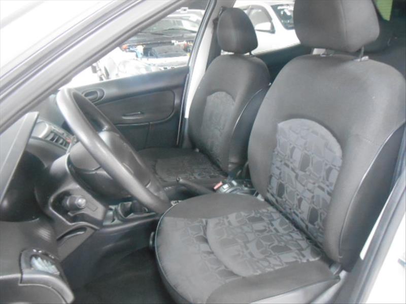 Peugeot 207 1.4 XR Sport 8V