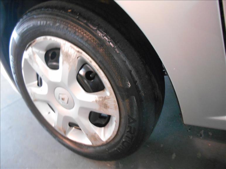 Renault SANDERO 1.6 Expression 8V
